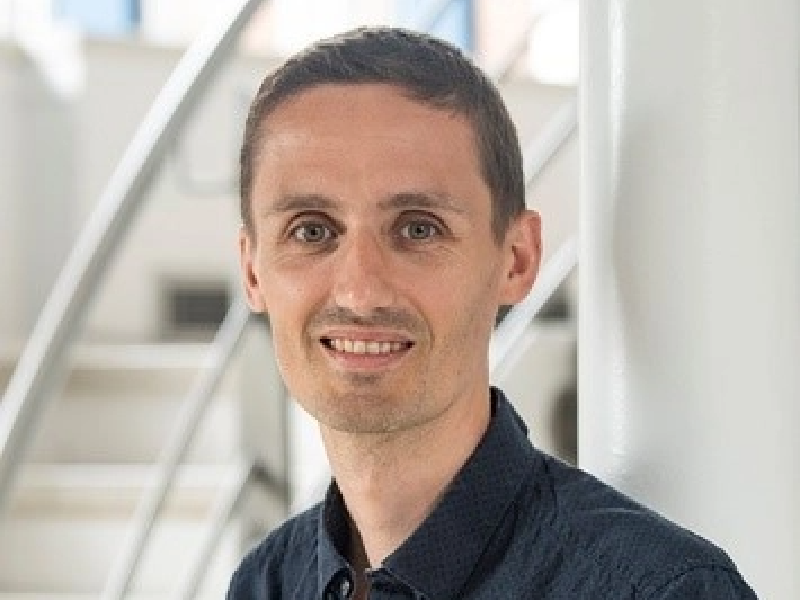 Prof. Stephen Goldup